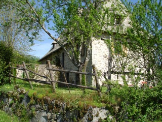 Maisondubourgetmurdepierresseches